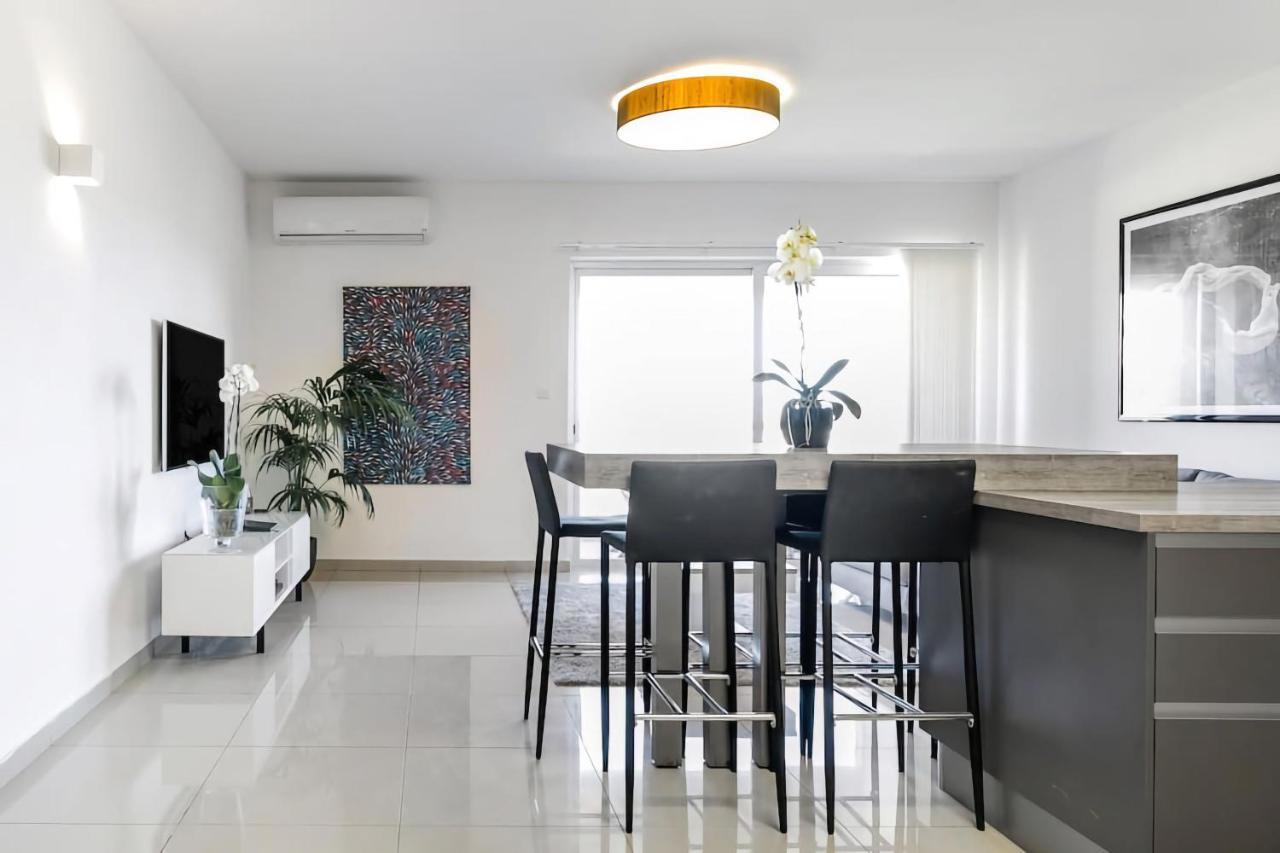 Award Winning Apartment St Julians Saint Julian's Eksteriør bilde